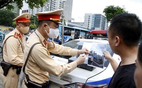 co-tinh-khong-nop-phat-nguoi-vi-pham-giao-thong-se-bi-tru-vao-luong-tai-khoan-dung-khong (2).jpg 0 Phạt nguội, không nộp phạt nguội bị trừ lương, nghị định 168