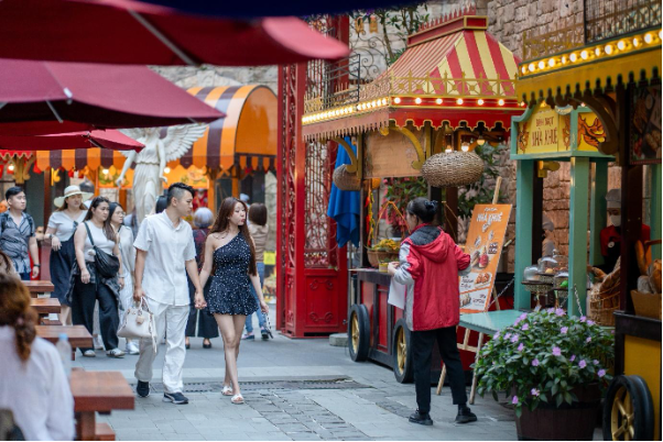 Hé lộ lý do khiến Ba Na By Night trở thành trải nghiệm đêm độc nhất vô nhị - Ảnh 3.