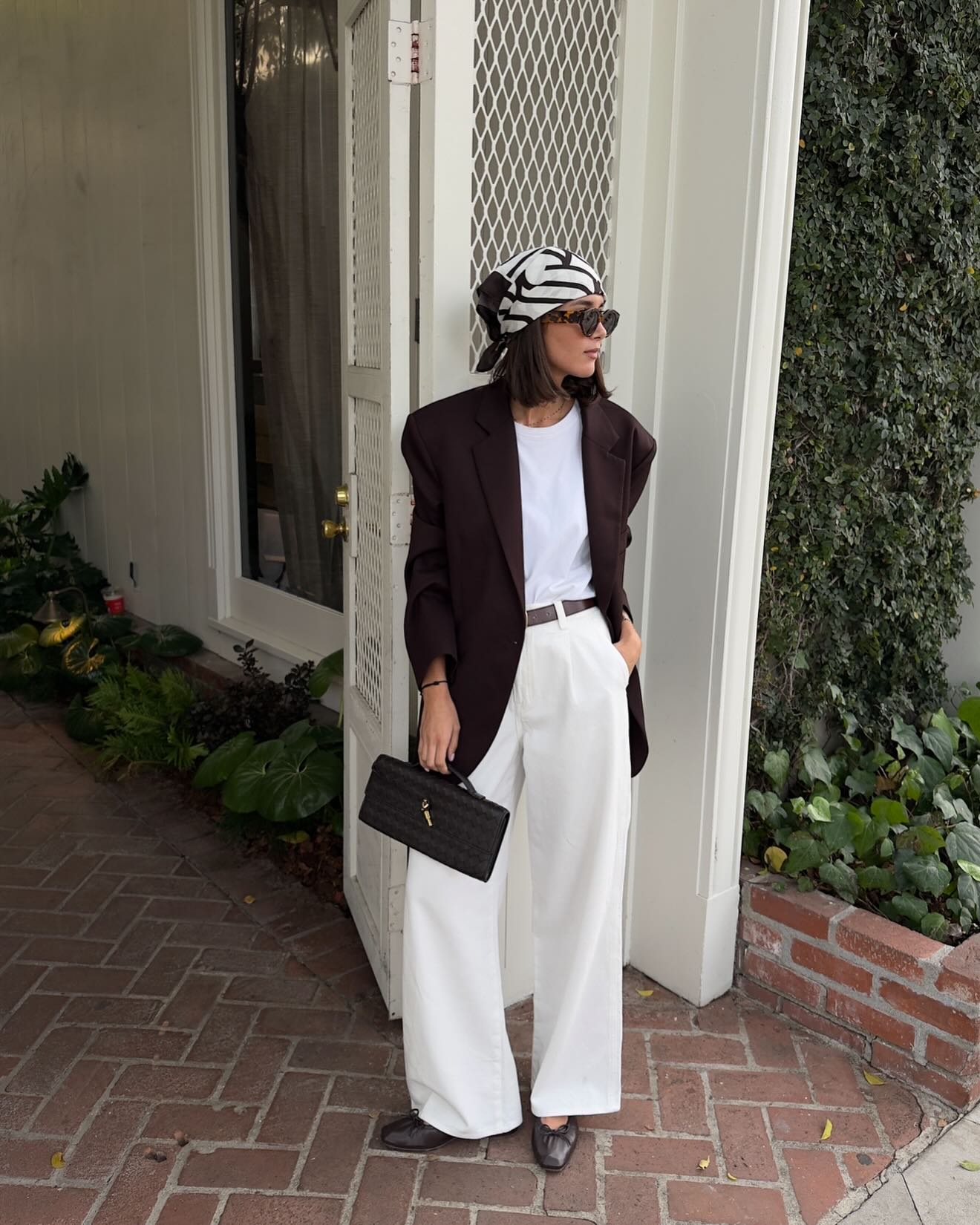 1760745015 399 Hoc phu nu Phap sam 5 item mua dong co