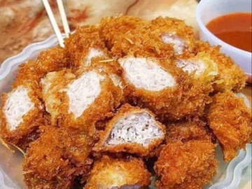 Món ăn vặt quốc dân nhất định phải thưởng thức khi tới Hà Nội, mách bạn 5 địa chỉ nổi tiếng nhất 