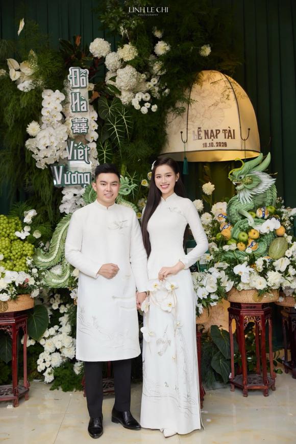  trai tài gái sắc, hương liên, đỗ thị hà, sao Việt