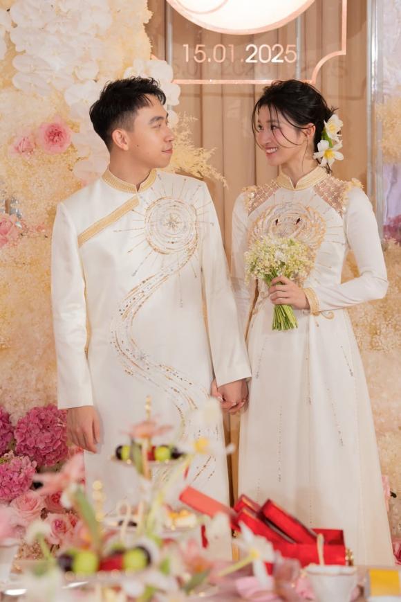  trai tài gái sắc, hương liên, đỗ thị hà, sao Việt