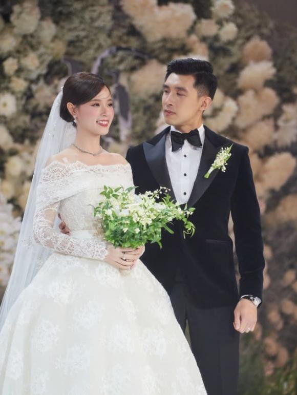  trai tài gái sắc, hương liên, đỗ thị hà, sao Việt