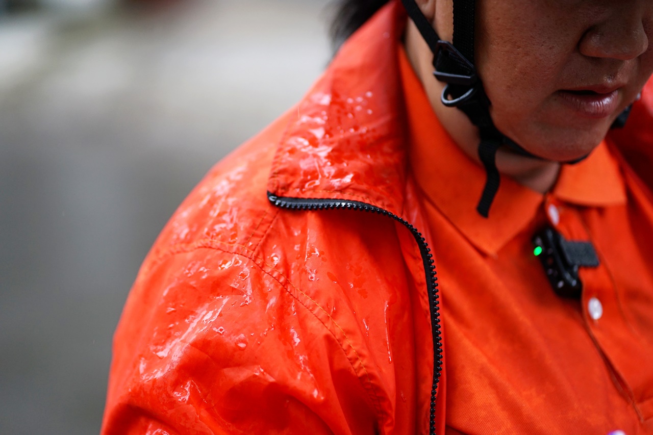 Phía sau đôi bàn tay "hai màu" của người mẹ shipper: "Lúc anh ấy mất, chị mang bầu 2 tháng…" - Ảnh 5. Phía sau đôi bàn tay "hai màu" của người mẹ shipper: "Lúc anh ấy mất, chị mang bầu 2 tháng…" - Ảnh 5.