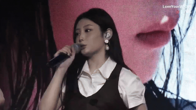 2 mỹ nhân "sống sót" giữa 100 ngôi sao "làm màu" ở tiệc quyên góp từ thiện trá hình - Ảnh 5.