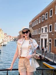 3 nàng hậu lấy thiếu gia hot nhất nhà Sen Vàng: Bí ẩn nhất là người 