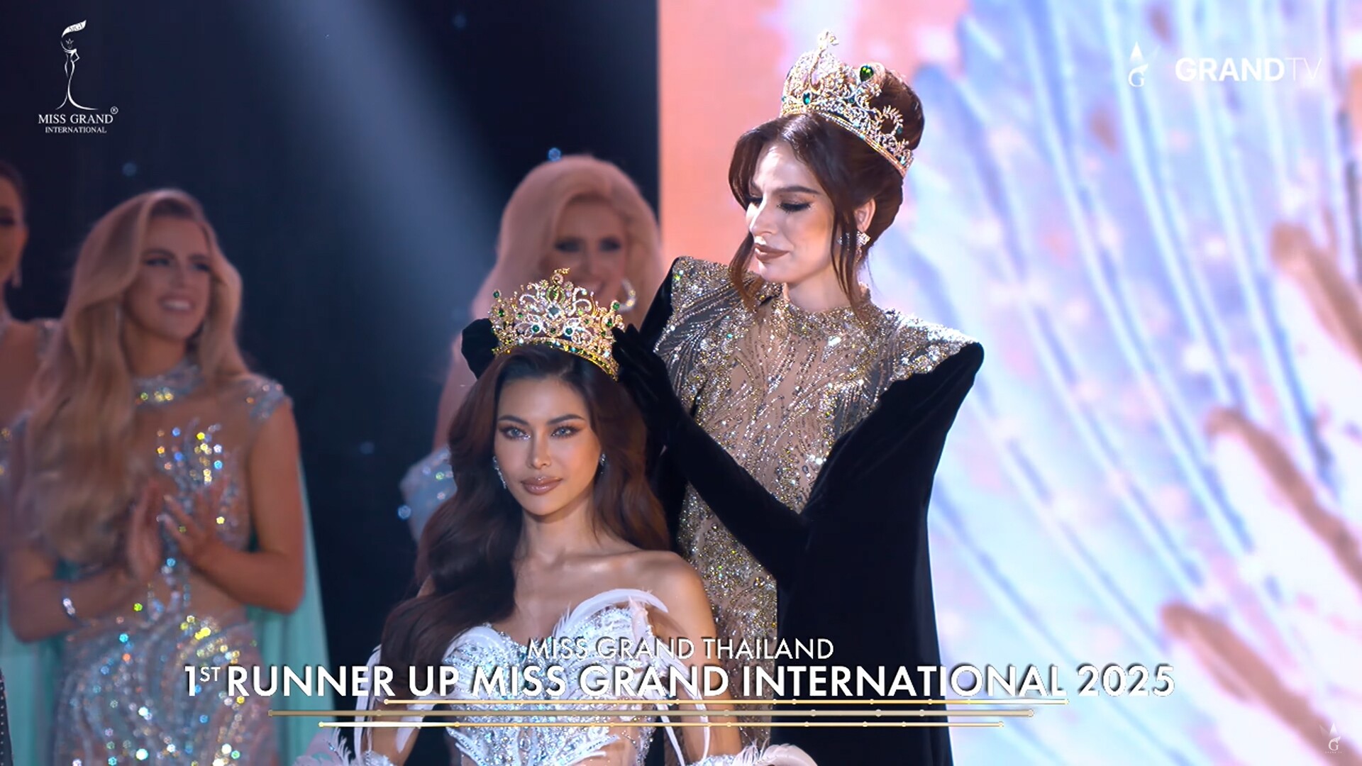 Chung kết Miss Grand International 2025: Tân hoa hậu chính thức gọi tên người đẹp Philippines - 2