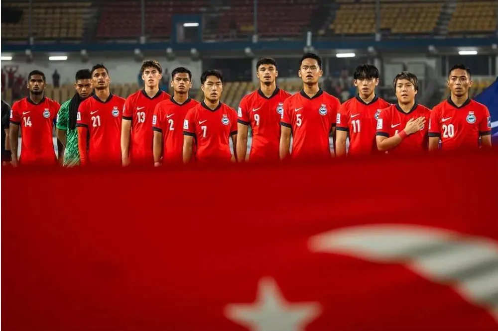 Chiec- giay- nho.jpg