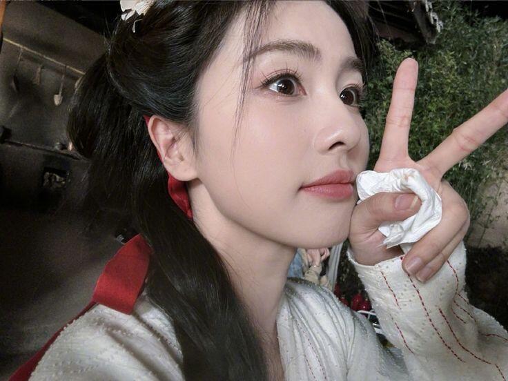 Phương pháp này đặc biệt hiệu quả cho những làn da nhạy cảm, dễ khô hoặc mất ổn định khi thời tiết thay đổi, giúp duy trì độ ẩm và sự cân bằng tự nhiên cho da.