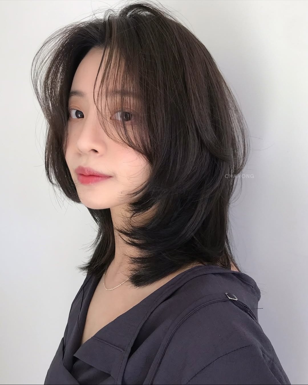 1760901238 921 4 kieu toc ngang vai phu hop moi khuon mat