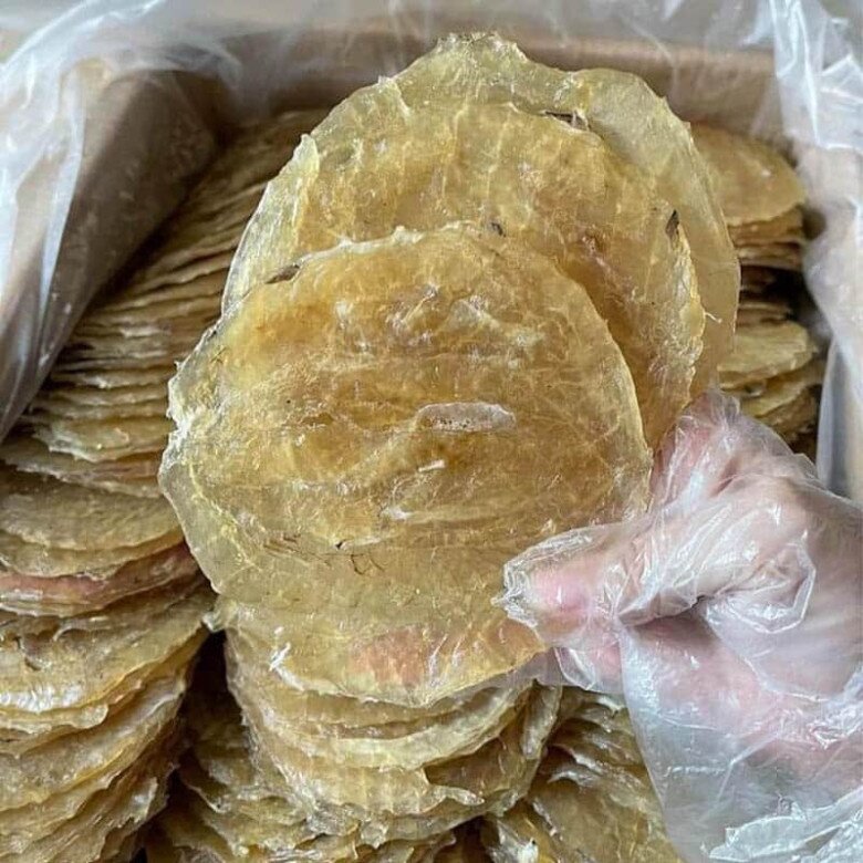 Loài cá tên như thú 4 chân xưa chỉ amp;#34;nhà nghèoamp;#34; mới ăn, nay đem phơi khô lại được giới trẻ cực thích, bán 250.000 đồng/kg - 2