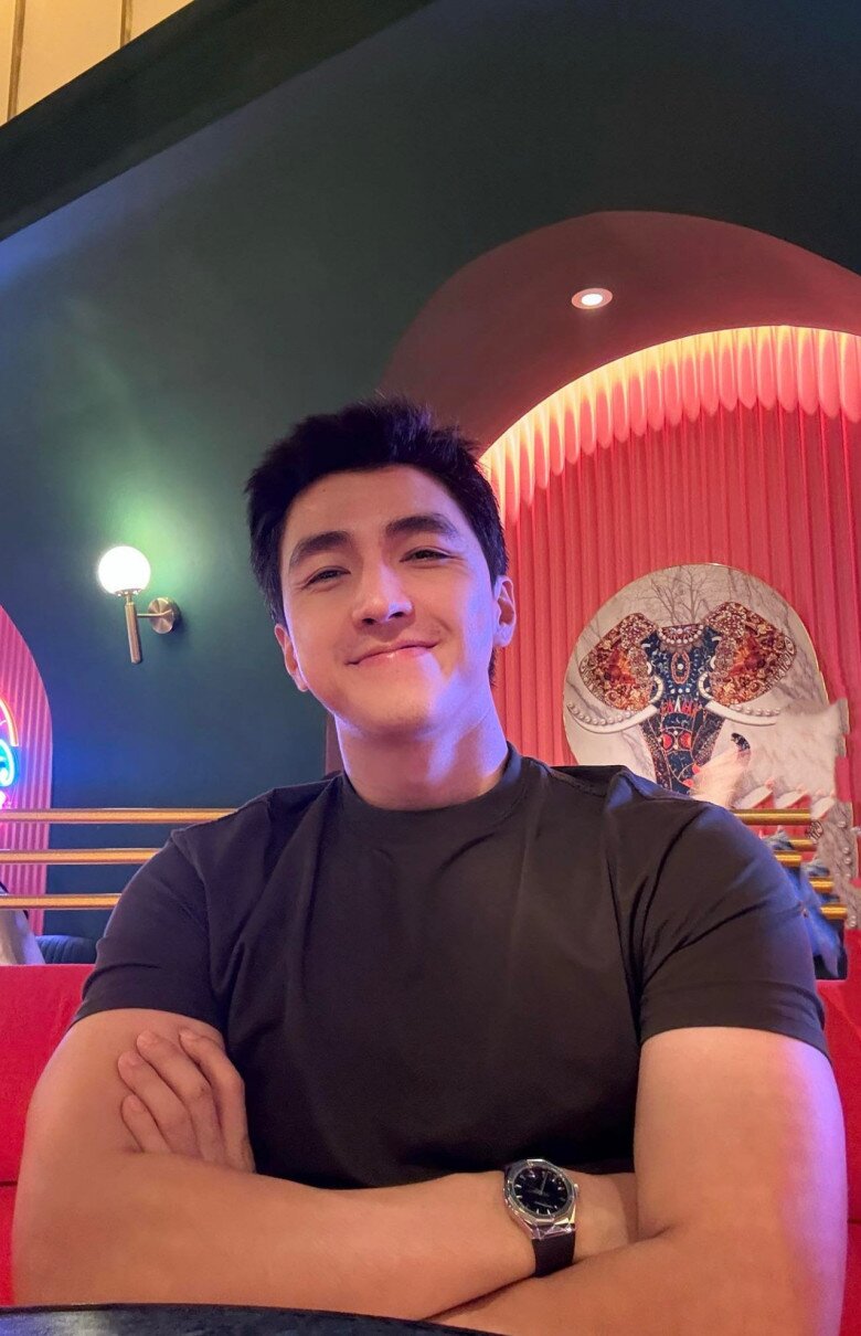 Sao Việt 24h: Á hậu Việt một mình nuôi 5 con nay than amp;#34;nghèo không nuôi nổiamp;#34;, quý tử xin bố giúp - 11