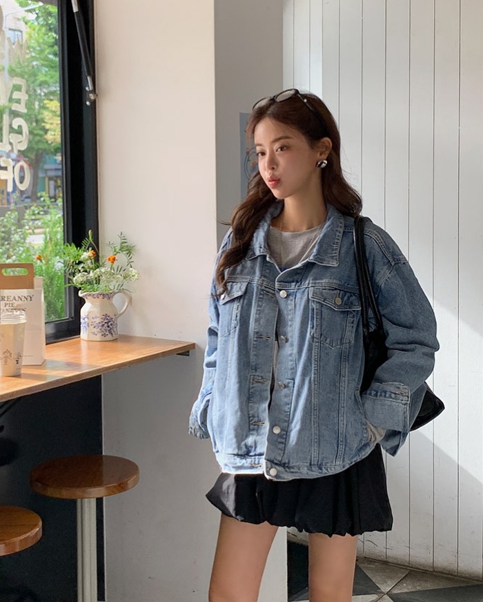 1760952127 397 Cu mac 4 mau ao khoac nay la tre ra