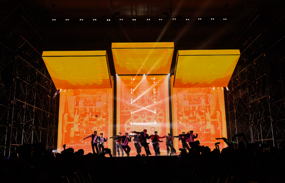  
Các Tân binh Việt thể hiện hết mình trong ca khúc Không cần nói nhiều. - Tin sao Viet - Tin tuc sao Viet - Scandal sao Viet - Tin tuc cua Sao - Tin cua Sao