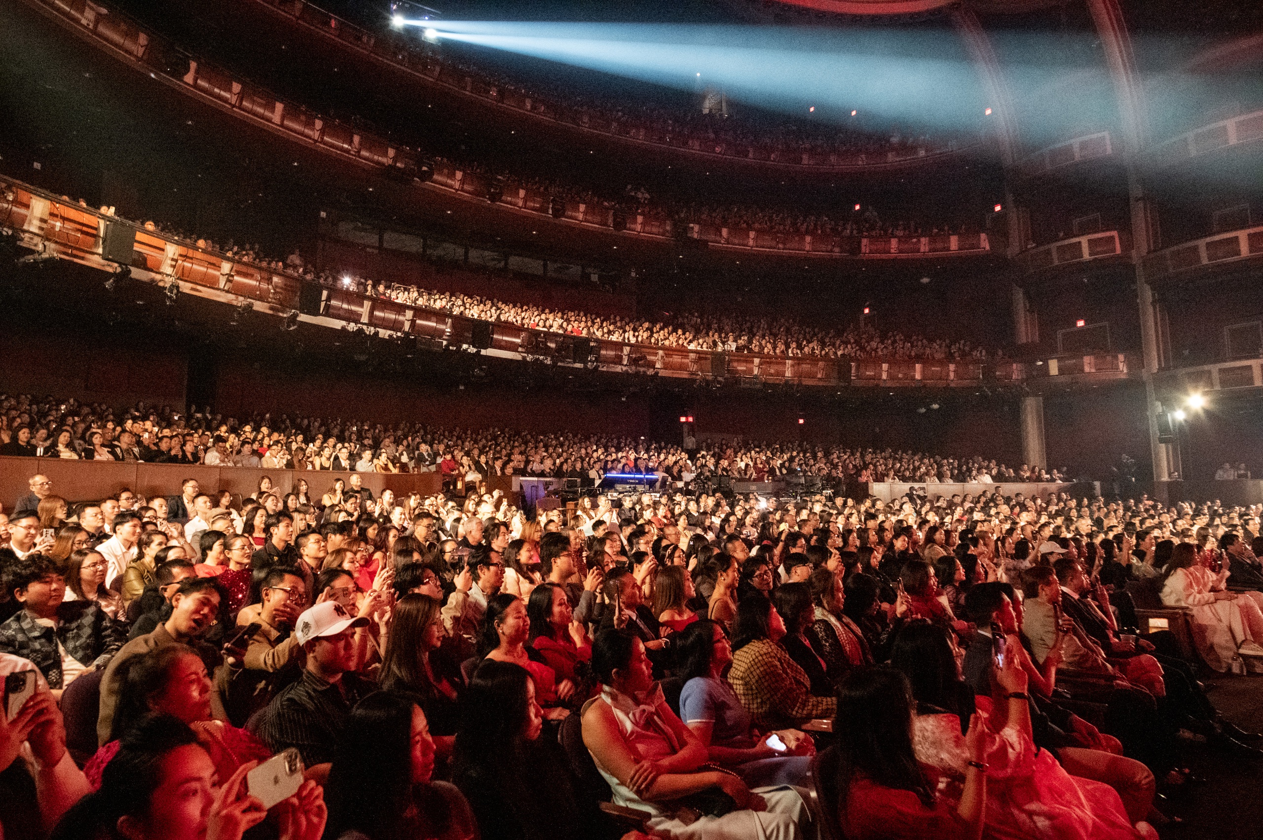 Hà Anh Tuấn: Kiêu hãnh và nhân ái cùng 'Sketch a rose'- Ảnh 4.