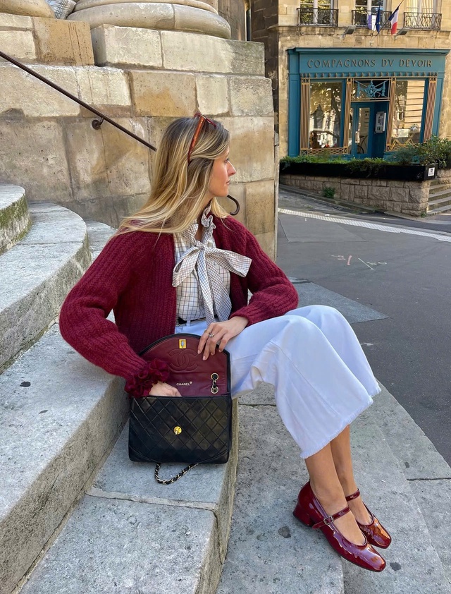 Thu đông 2025, sắc tím đỏ burgundy trở thành tông màu chủ đạo- Ảnh 8.