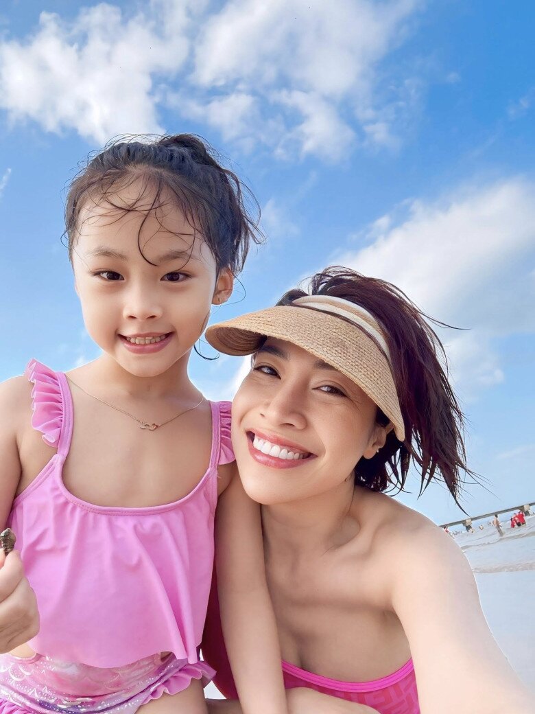 Làm mẹ đơn thân, Pha Lê dành thời gian đưa con đi du lịch đó đây.