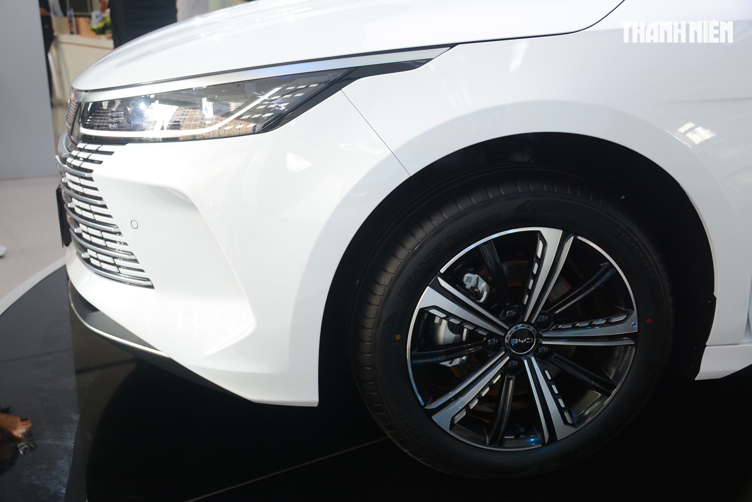 BYD Seal 5 có gì để hấp dẫn khách hàng Việt Nam vốn đang 'chán' xe sedan? - Ảnh 5.