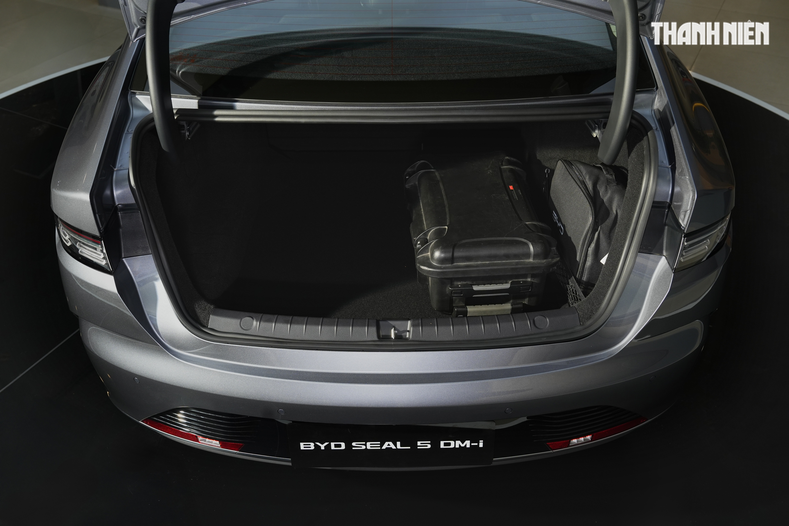 BYD Seal 5 có gì để hấp dẫn khách hàng Việt Nam vốn đang 'chán' xe sedan? - Ảnh 7.