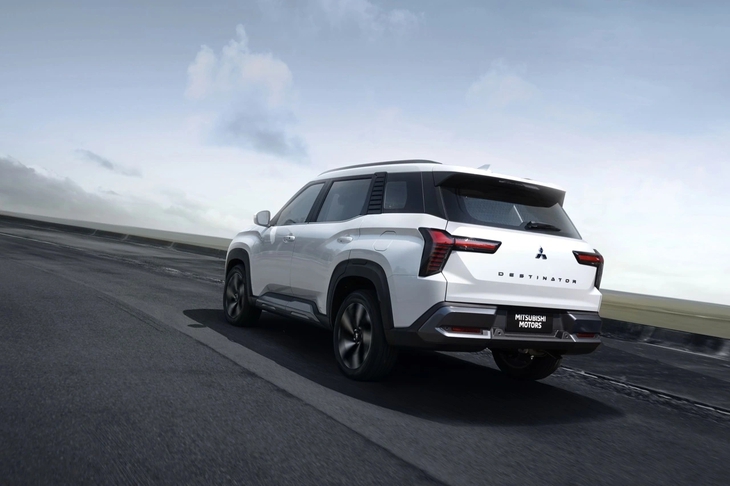 Mitsubishi Destinator - Ảnh 4.