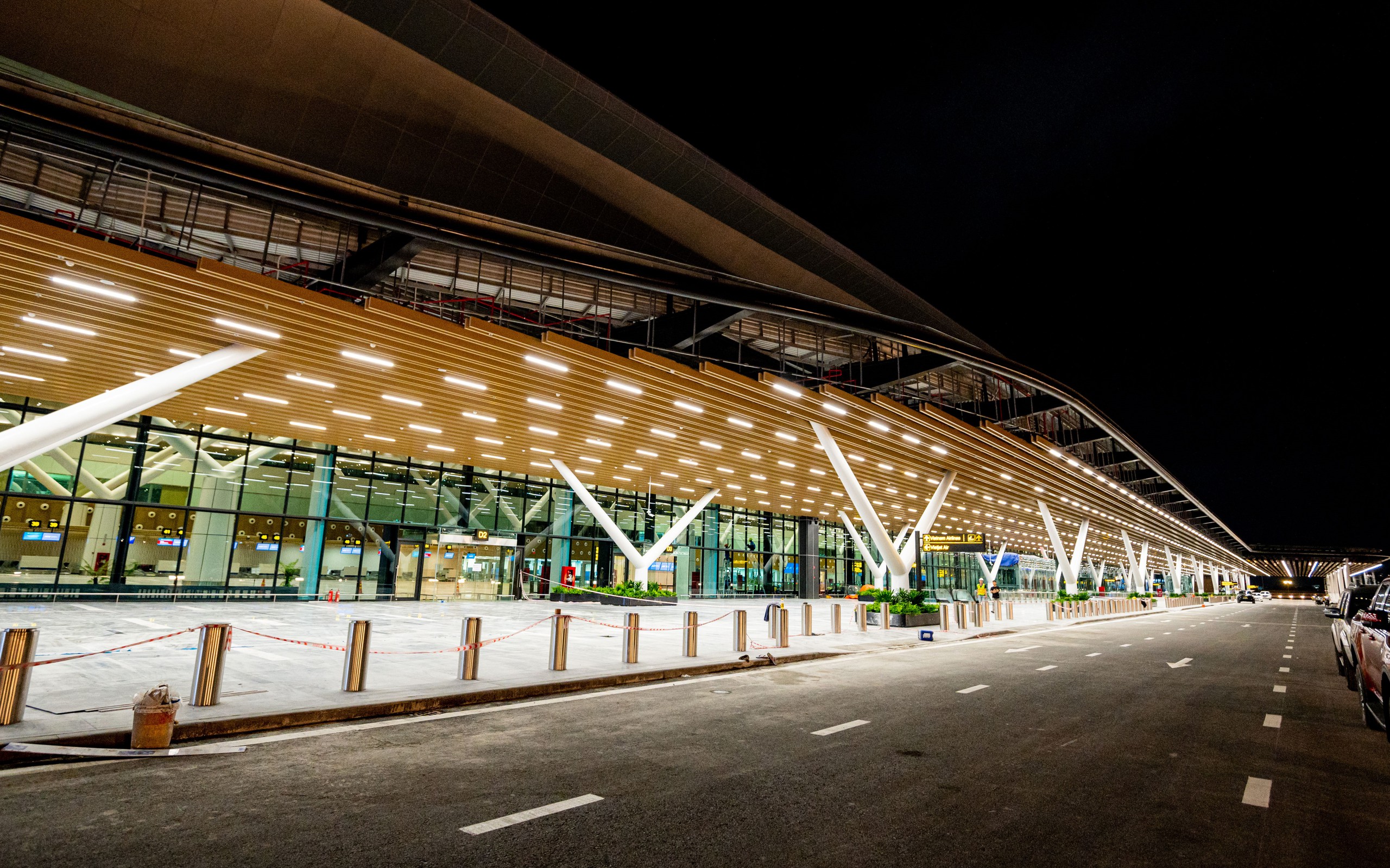 Cận cảnh nhà ga T3 Tân Sơn Nhất và những lưu ý quan trọng - Ảnh 4.