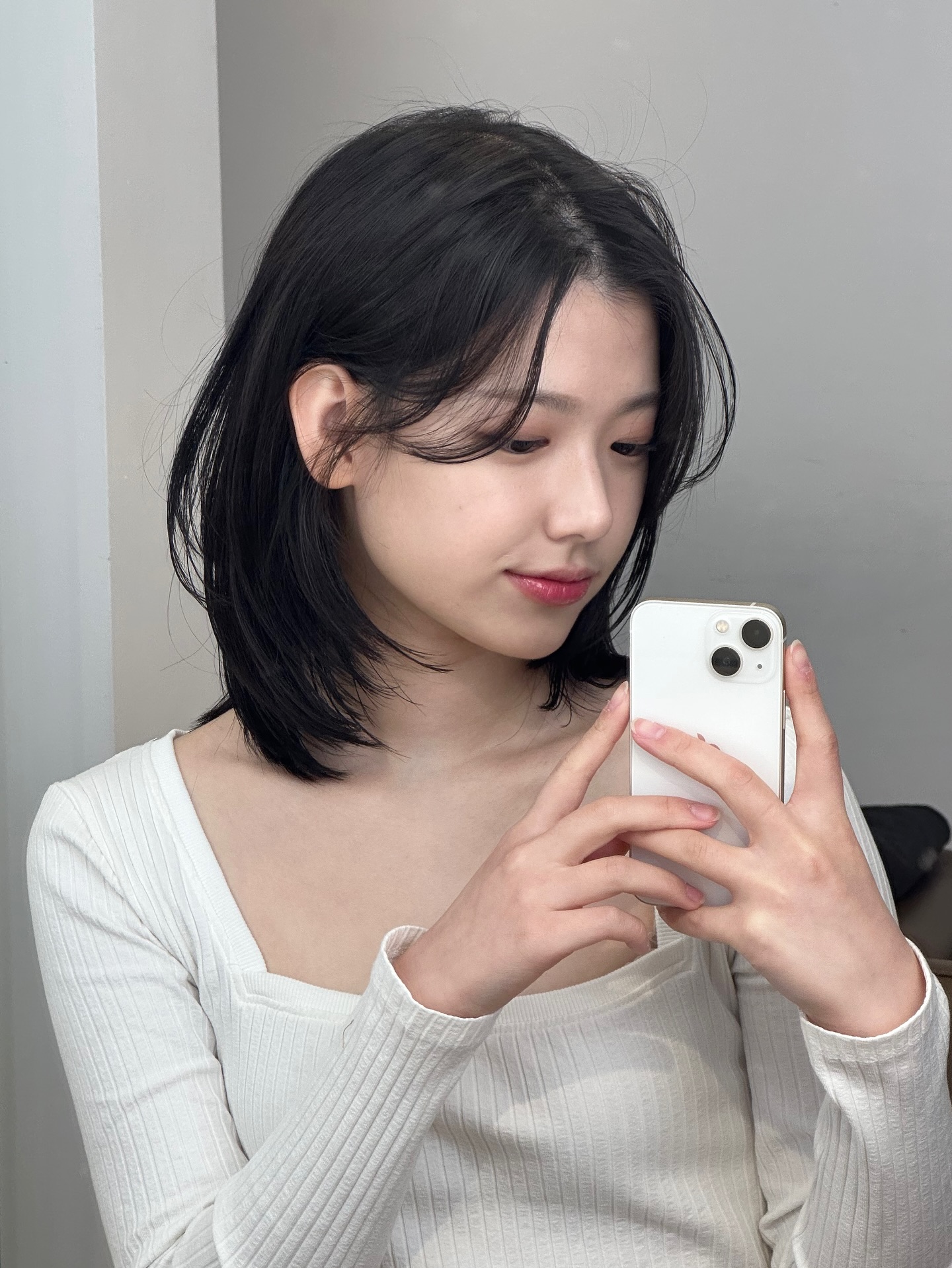 1760977543 71 Toc nhuom da xua roi mot bay gio la 5