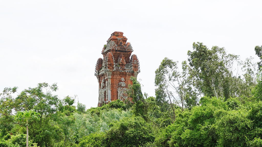 Thành Hoàng Đế - nơi giao thoa huyền thoại- Ảnh 2.