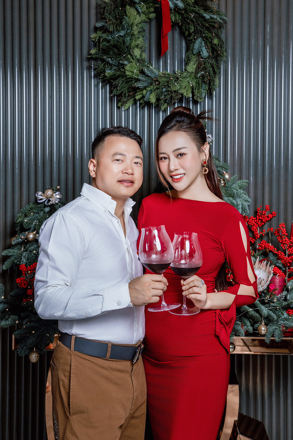 Phương Oanh được ông xã yêu chiều, đồng hành trong mọi việc.