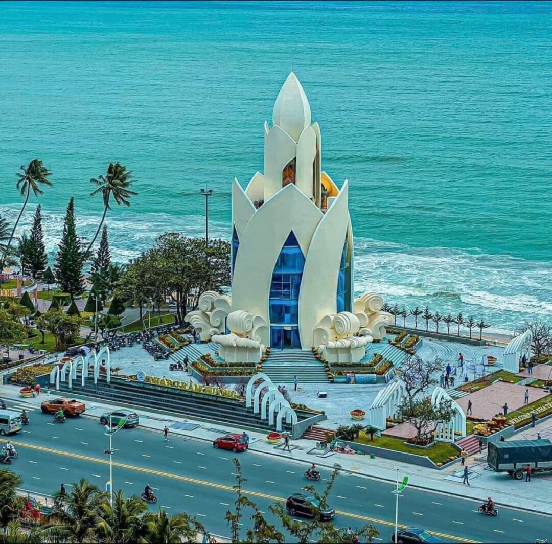 Địa danh nổi tiếng vùng biển ngọc