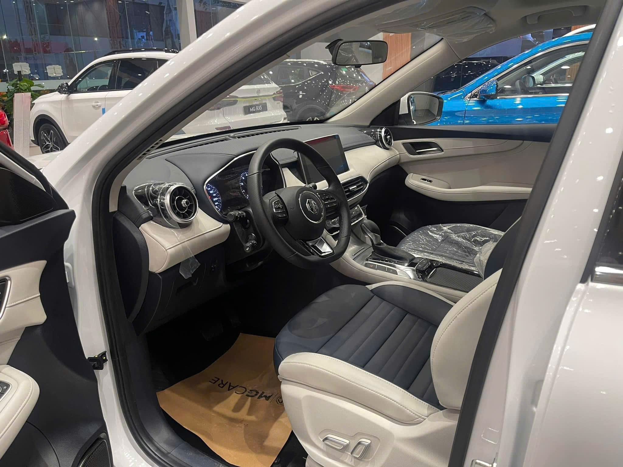 MG HS giảm giá cả trăm triệu đồng, rẻ hơn Xforce, Seltos, Creta - Ảnh 3.