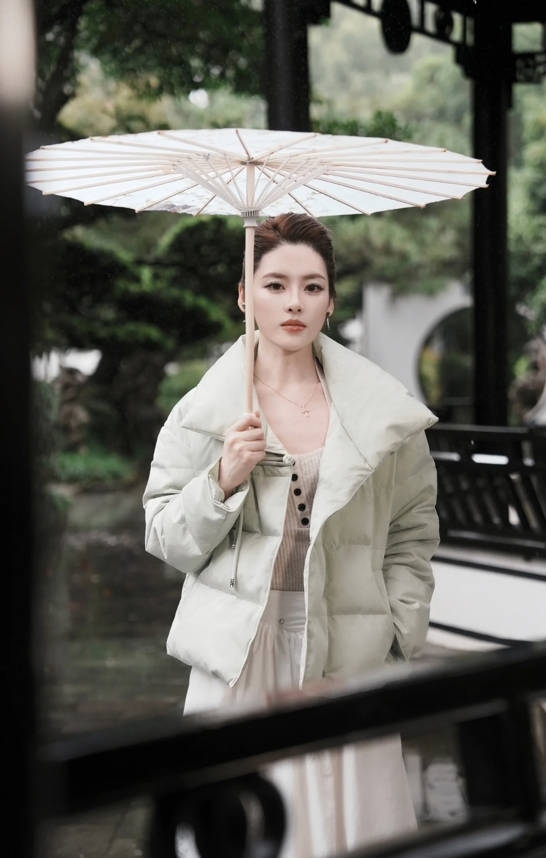 Xuất hiện mỹ nữ là minh tinh của giới hot girl mạng, Lưu Diệc Phi lẫn Baifern bị gọi tên- Ảnh 9.