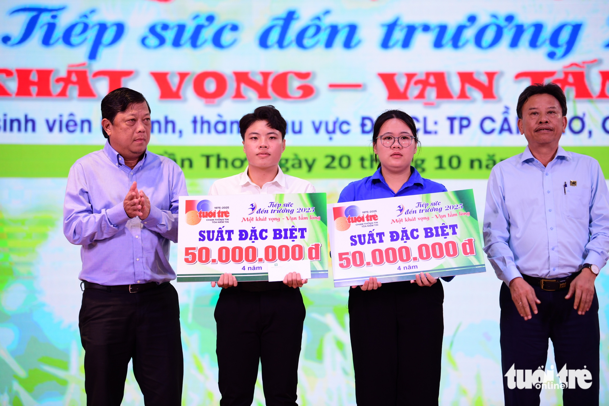 TIẾP SỨC ĐẾN TRƯỜNG - Ảnh 6.