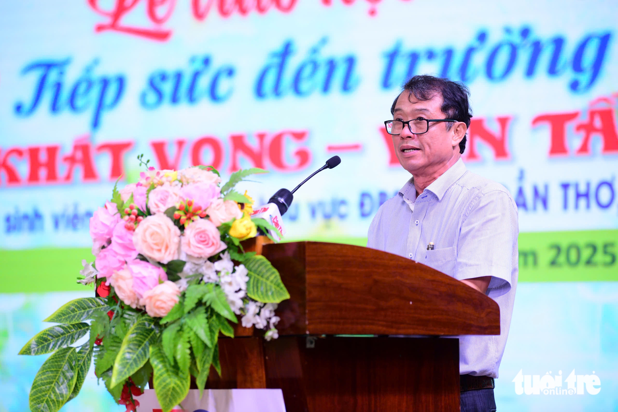 TIẾP SỨC ĐẾN TRƯỜNG - Ảnh 8.