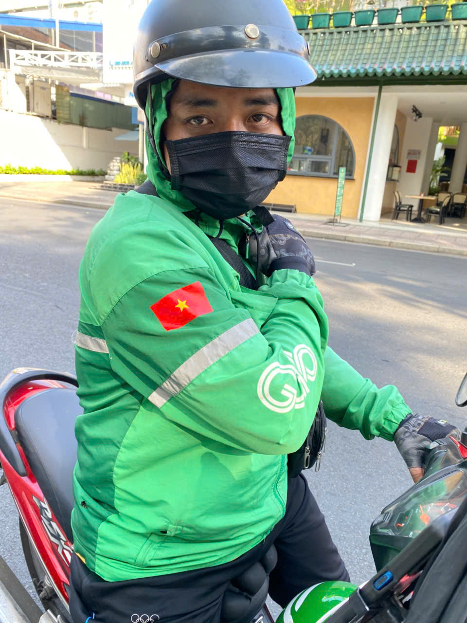 Mừng lễ 30-4 theo cách của các tài xế xe công nghệ - Ảnh 9.