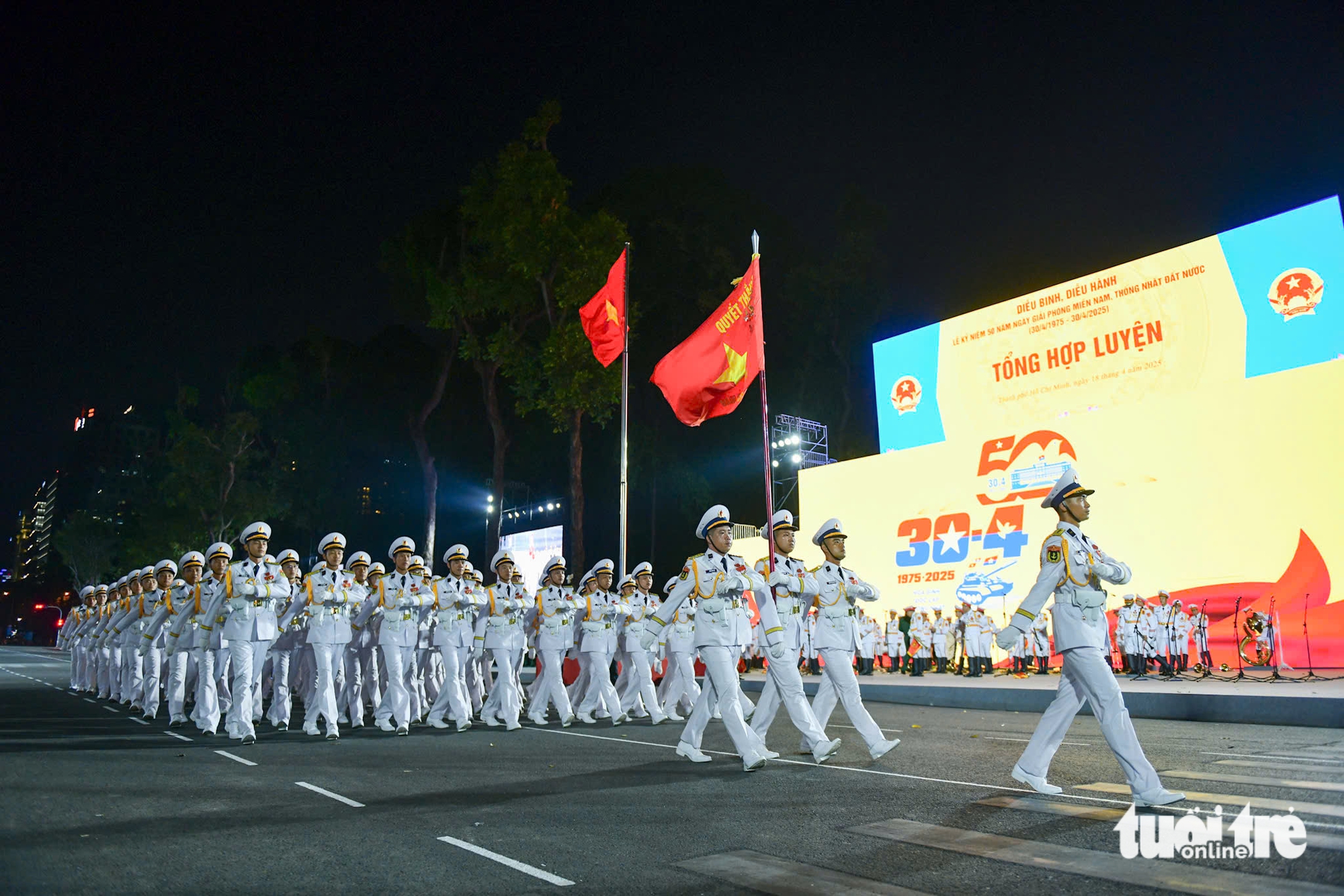 diễu binh - Ảnh 6.