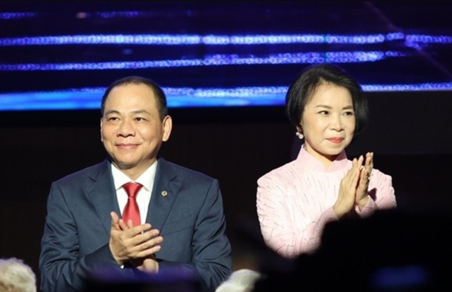 Khoảnh khắc hiếm khi các chủ tịch và phu nhân nổi tiếng Việt Nam “ra mặt” đi cưới vợ cho con- Ảnh 4. Khoảnh khắc hiếm khi các chủ tịch và phu nhân nổi tiếng Việt Nam “ra mặt” đi cưới vợ cho con- Ảnh 4.