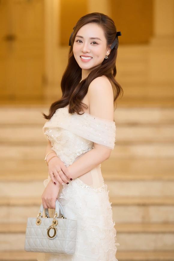 Sao Việt 22/10, tin sao việt mới nhất