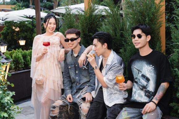 Sao Việt 22/10, tin sao việt mới nhất