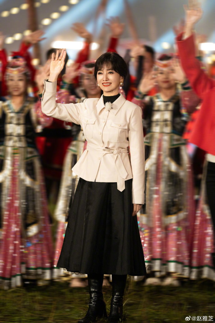 33 năm qua chưa thấy ai trẻ mãi không già như mỹ nhân này: Đẹp sang hết phần thiên hạ, chuẩn tinh hoa hội tụ - Ảnh 9.