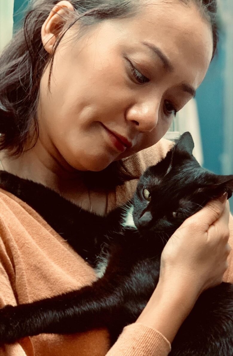 Nữ diễn viên chấp nhận chuyển nhà để tiện lợi cho việc chăm sóc các con vật.