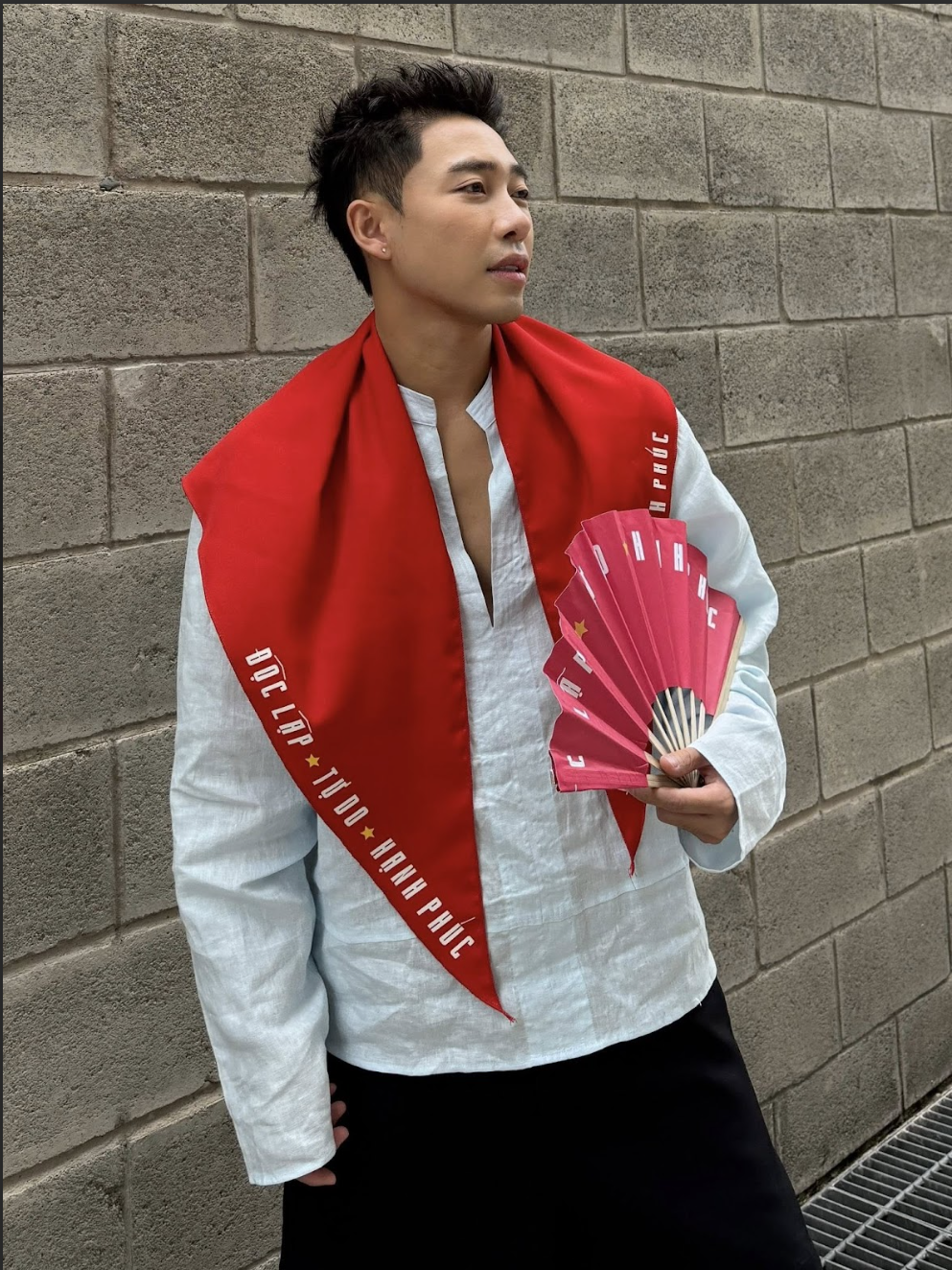 Mai KinZhang - Người đứng sau diện mạo mới của stylist Hoàng Ku sau chuyến đi Thượng Hải - Ảnh 4. Mai KinZhang - Người đứng sau diện mạo mới của stylist Hoàng Ku sau chuyến đi Thượng Hải - Ảnh 4.