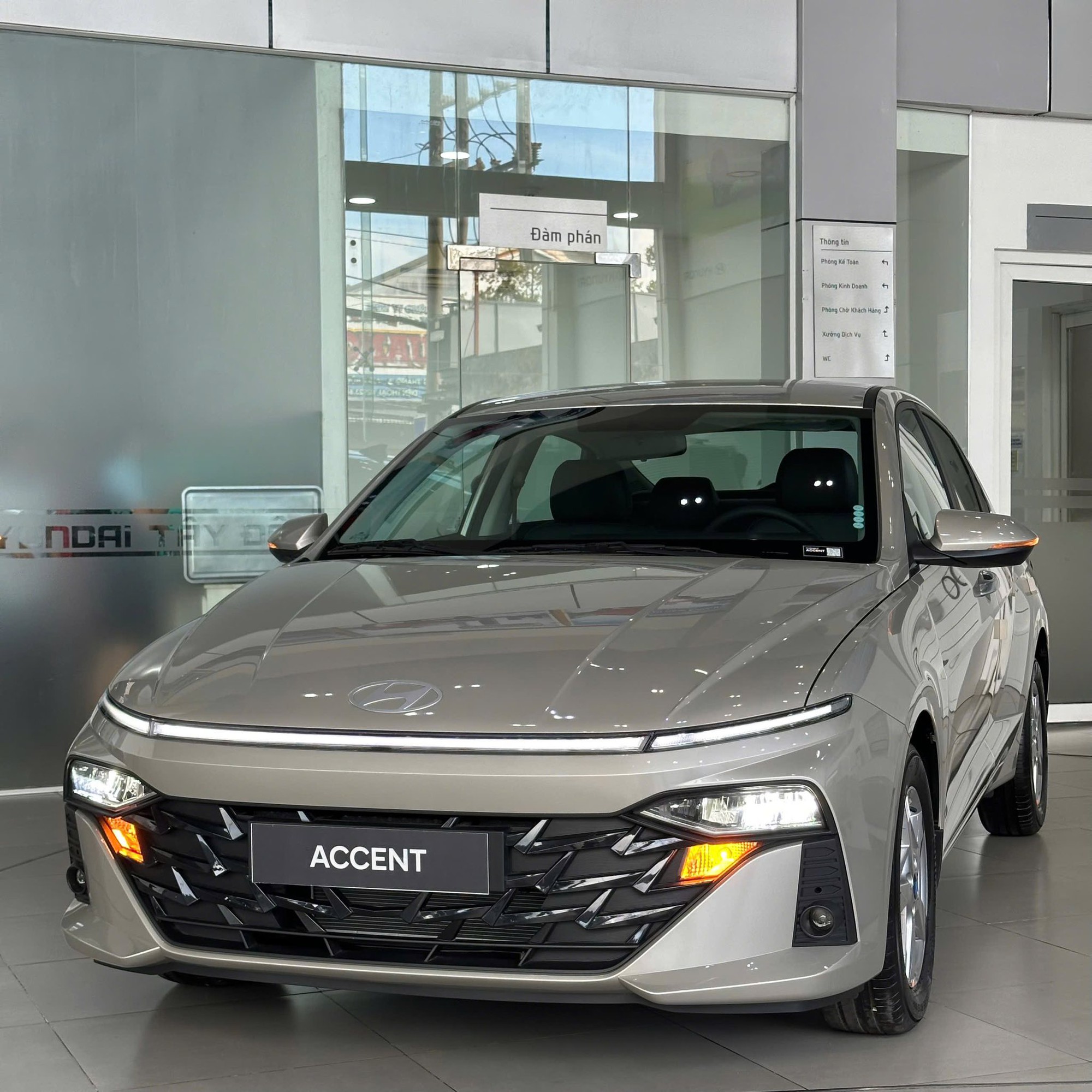 sedan cỡ B - Ảnh 3.