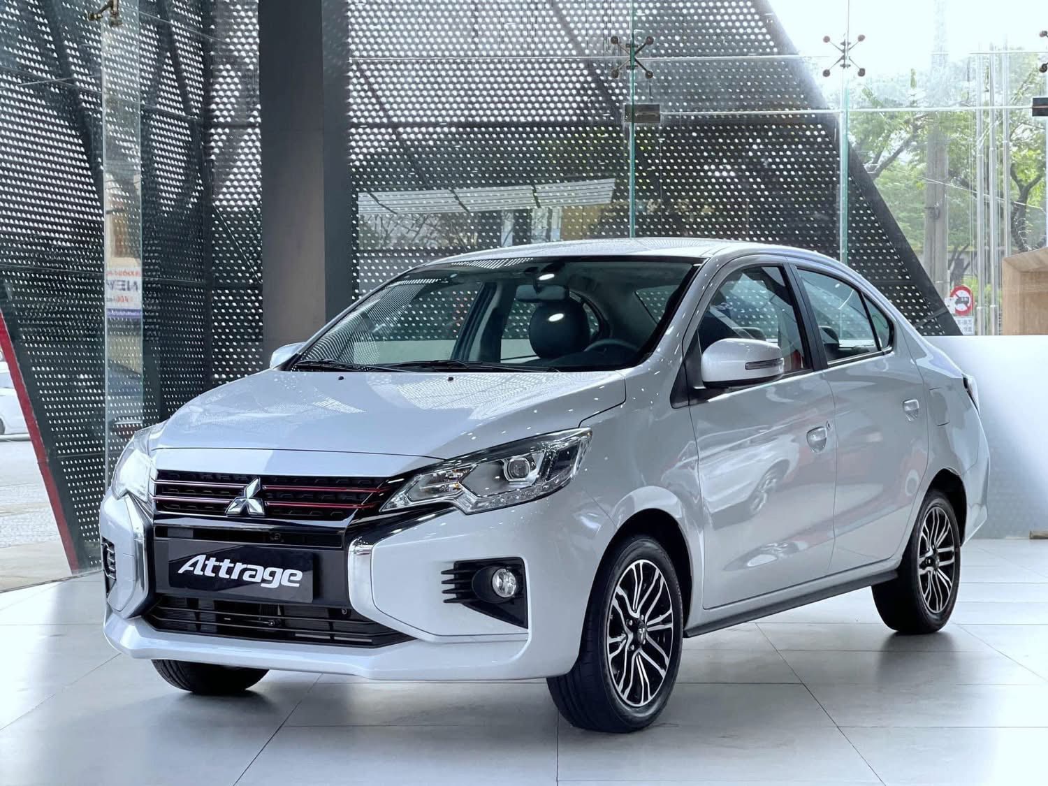 Tin tức giá xe: Hàng loạt sedan cỡ B giảm giá, xuống rẻ ngang Kia Morning, Hyundai Grand i10 - Ảnh 8.