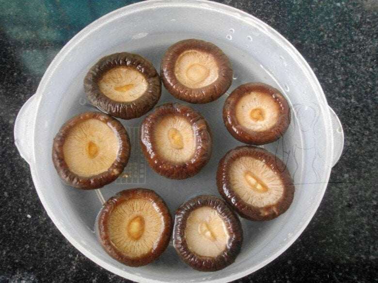 Đường không chỉ để pha nước uống, nó có 5 tác dụng trong bếp ai chuyên nghiệp mới biết hết - 2