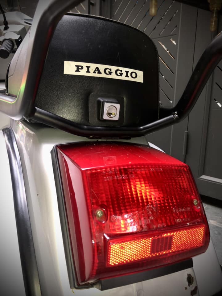 30 năm tuổi, Vespa PX150E vẫn được rao bán 170 triệu đồng, gấp đôi Honda SH- Ảnh 7. Vespa - Ảnh 6.