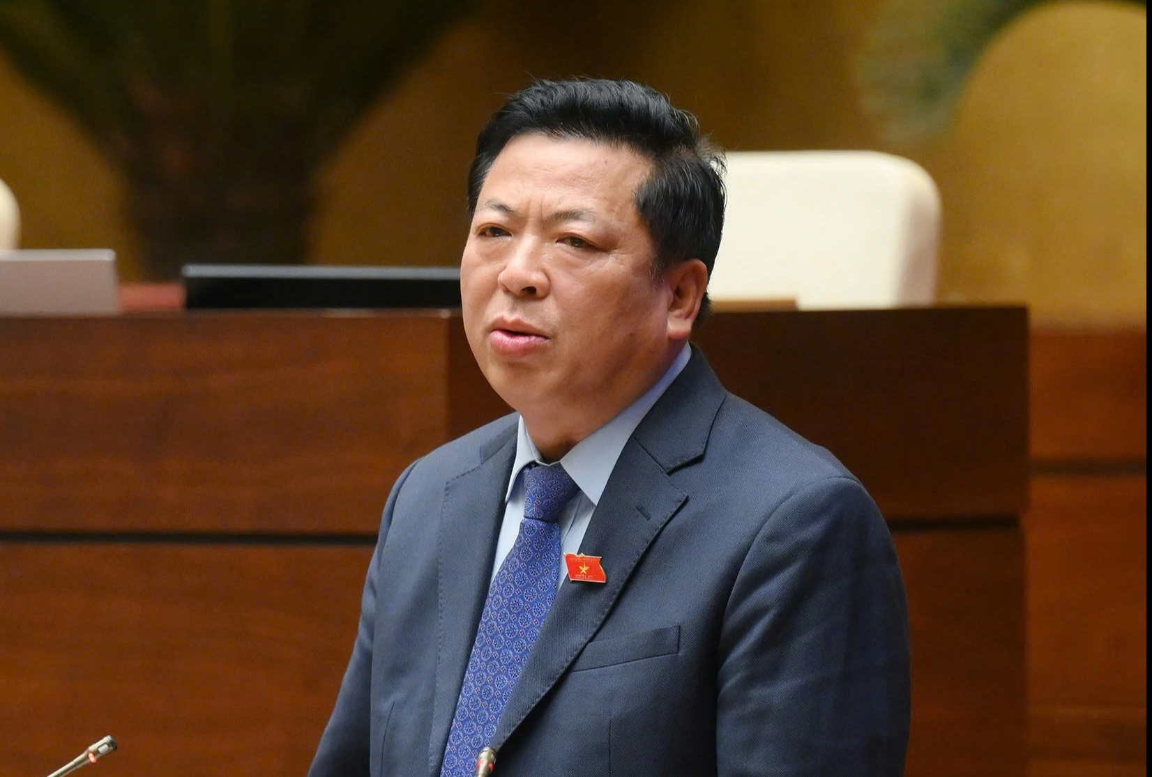 Chậm chuyến bay mà chỉ xin lỗi là không thỏa đáng - Ảnh 2.