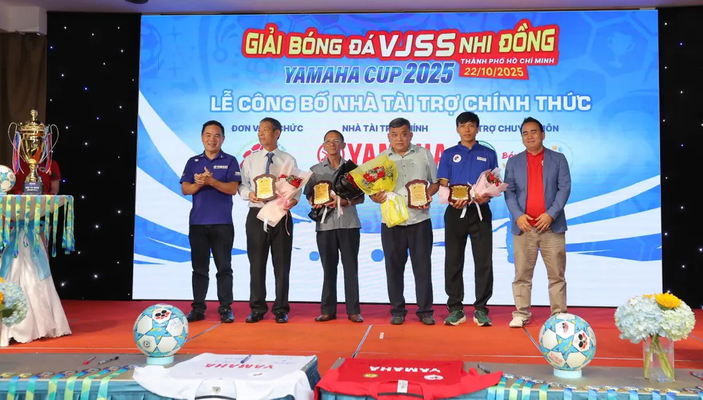 32-doi-bong-480-cau-thu-nhi-tranh-yamaha-cup-2025 (8).jpg