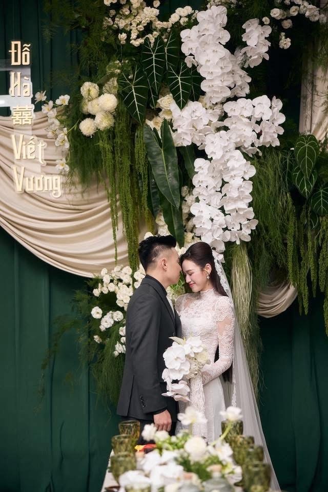 Vạn vật đều thua cô dâu nghìn tỉ Đỗ Hà- Ảnh 5. Vạn vật đều thua cô dâu nghìn tỉ Đỗ Hà- Ảnh 5.