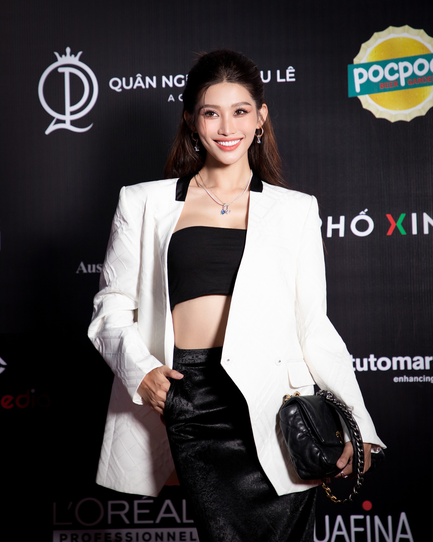 Chế Nguyễn Quỳnh Châu – “nàng dâu hào môn” giản dị bậc nhất Vbiz - Ảnh 4. Chế Nguyễn Quỳnh Châu – “nàng dâu hào môn” giản dị bậc nhất Vbiz - Ảnh 4.