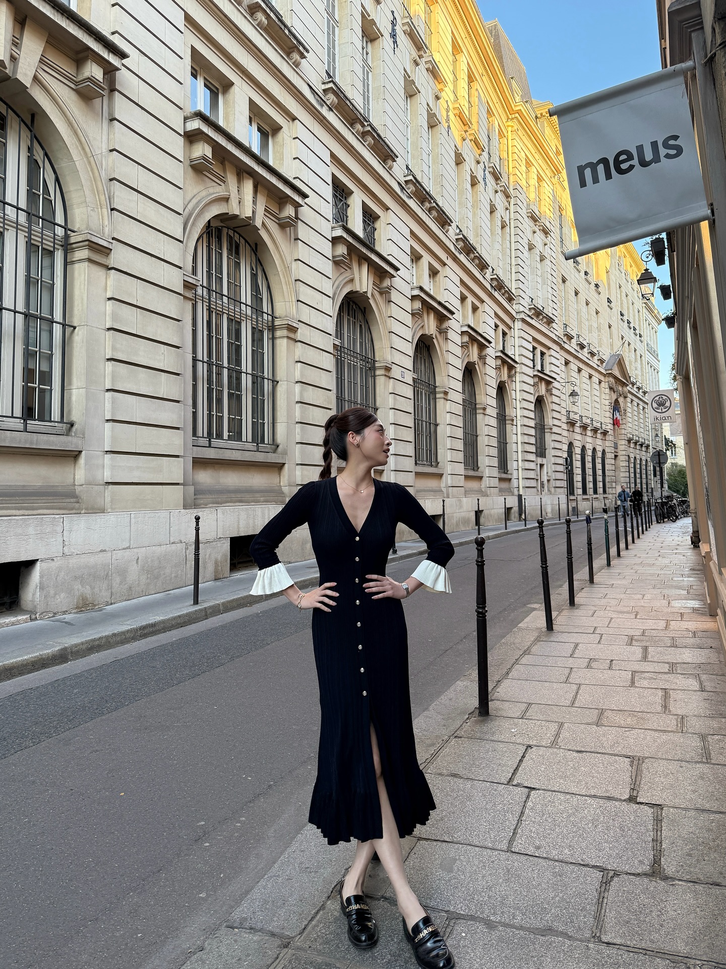 Nữ giảng viên đại học đi vi vu ở trời Âu nhưng tâm điểm là phong cách thời trang đẹp tới từng set đồ - Ảnh 10.